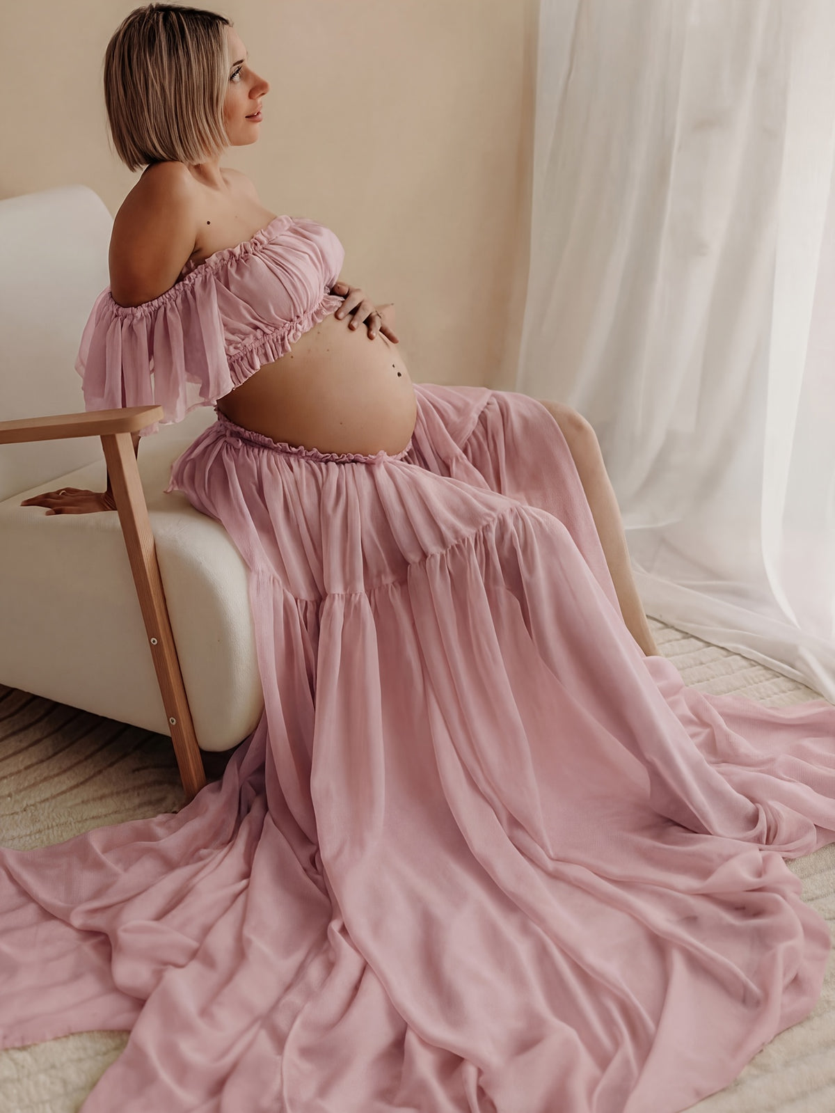 Off-Shoulder 2pcs Maternity Set, Non-Stretch Woven Ruffled Crop Top And Train Maxi Skirt, High-Waist Long Dress for Maternity Photoshoot, Light Pink Pregnancy Outfit for Banquets And Party Shooting
