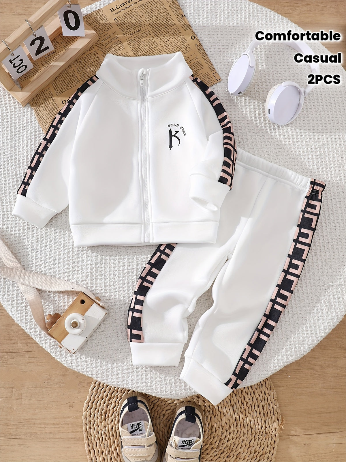 2pcs Set/Set of Children'S Children'S Casual, Sporty, Comfortable, All Letter Printed Decoration Loose Collar Zipper Top And Pants Set, Suitable for Travel, School, And Leisure Occasions, Suitable for Autumn And Winter Seasons, School Wear