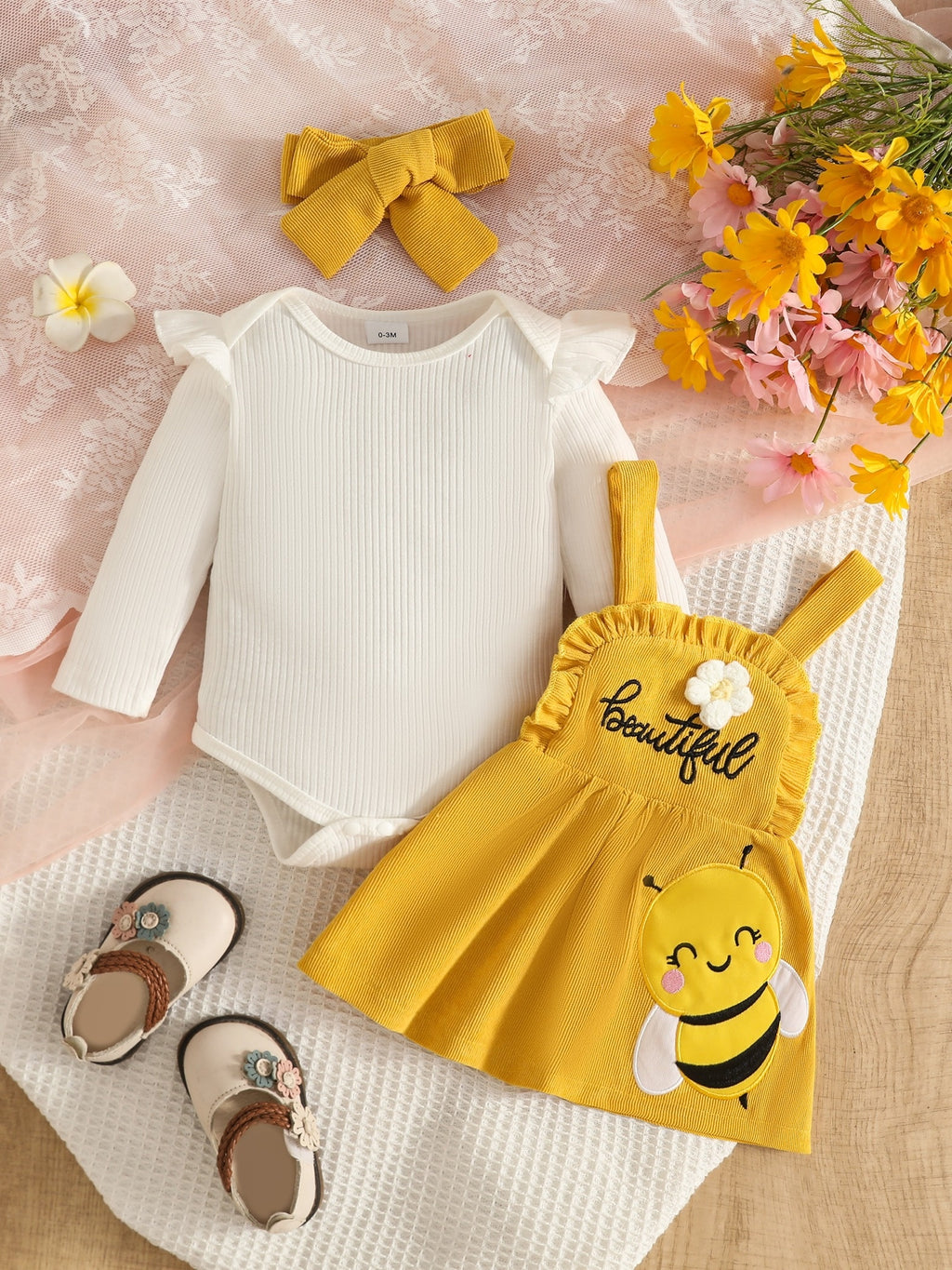 Girls' Autumn/Winter Sweet Daily Casual Long-Sleeve Ribbed Romper with Cute Embroidered Bee Bib Overalls Dress + Headscarf 3pcs Set, Perfect for Outdoor