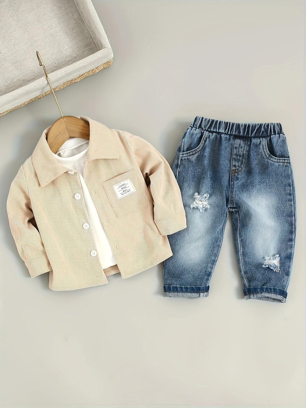 Boys' Autumn/Winter 2pcs Set: Lapel Shirt Jacket and Ripped Denim Long Pants, Loose Fit Casual Stylish Trendy Kids' Clothing, Perfect for Outdoor