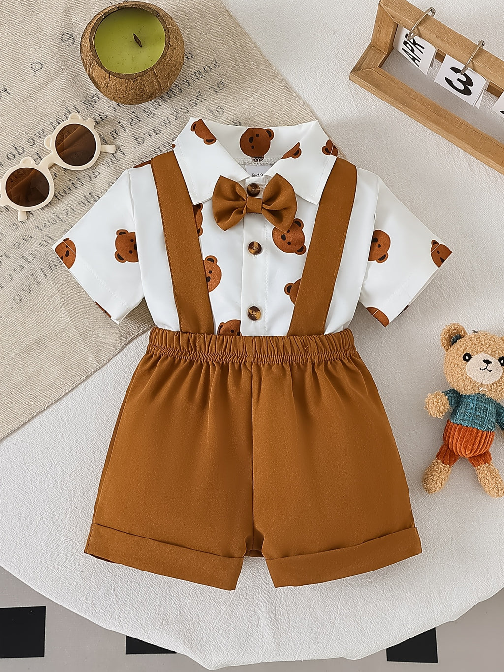 0-3 Years Old Baby Boy Spring Summer Loose Overalls Set, Cute Bear Head Full Print Lapel Open Front Shirt And Light Brown Overalls Shorts, Gentleman Style, Bow Decor, Suitable for Daily, Outdoor, Casual, Vacation, Party, Back to School, for Outdoor