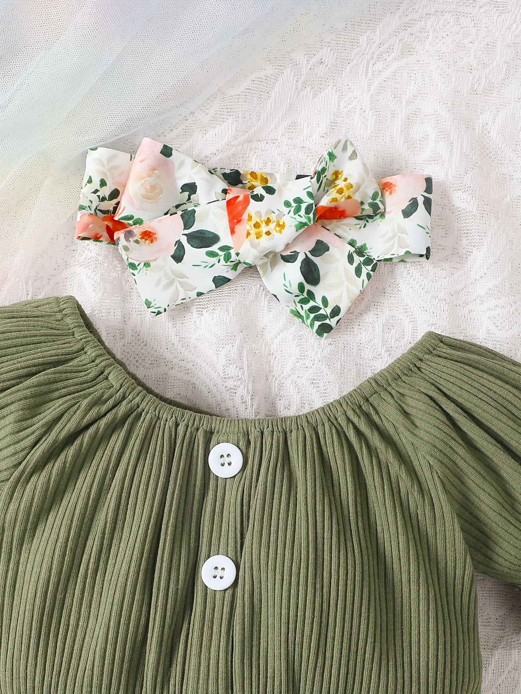 Girls' Pleated Top and Floral Print Shorts Set