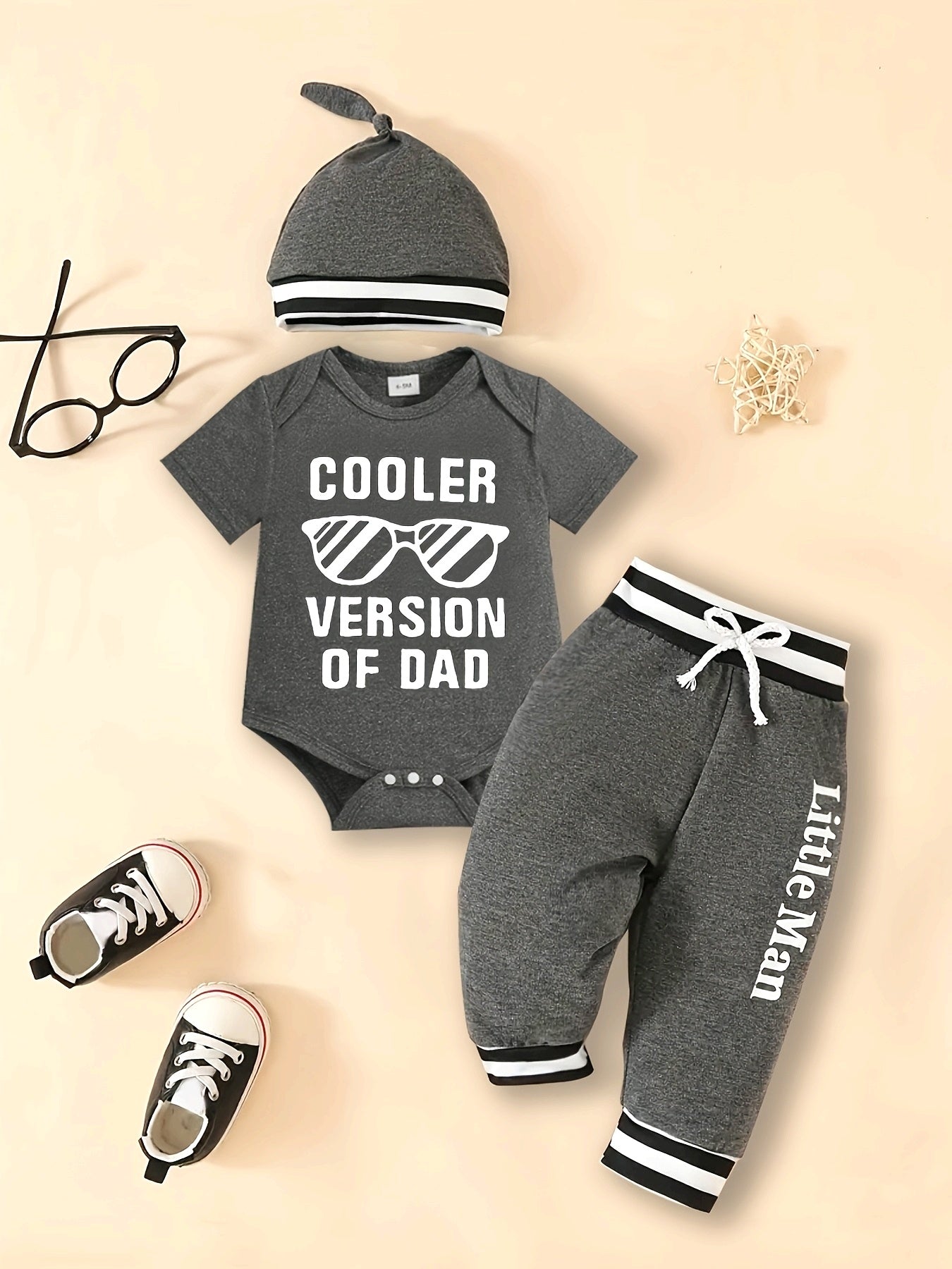 Boys' Three-Piece Set: Letter Print Short-Sleeve Romper & Hat & Striped Patch Letter Print Pants Fashionable Cute Outfit, Perfect for Outdoor