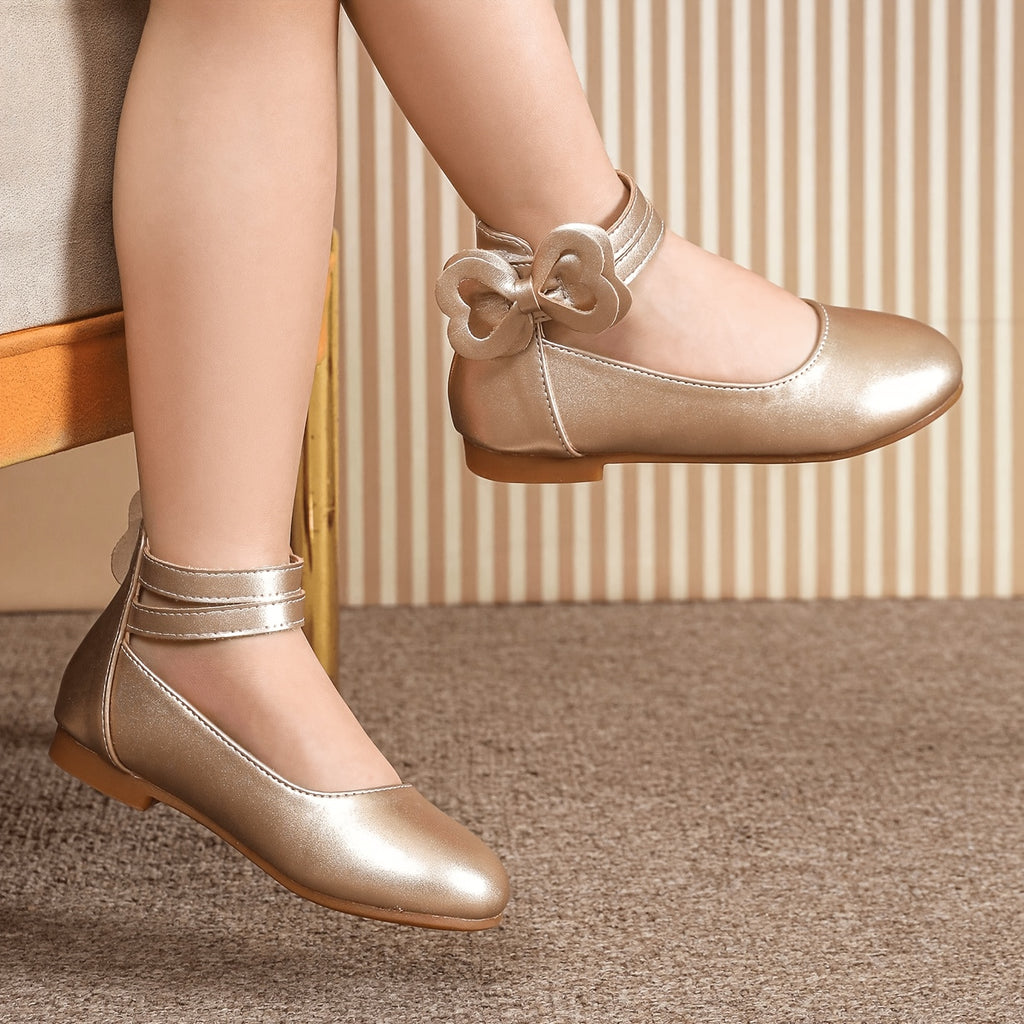 1 Pair Girls' Champagne Bow Mary Jane Princess Shoes, Double-Layer Ankle Hook-And-Loop Closure, Easy on And Off. Suitable for School Activities, Weddings, Birthday Parties, And Daily Outings