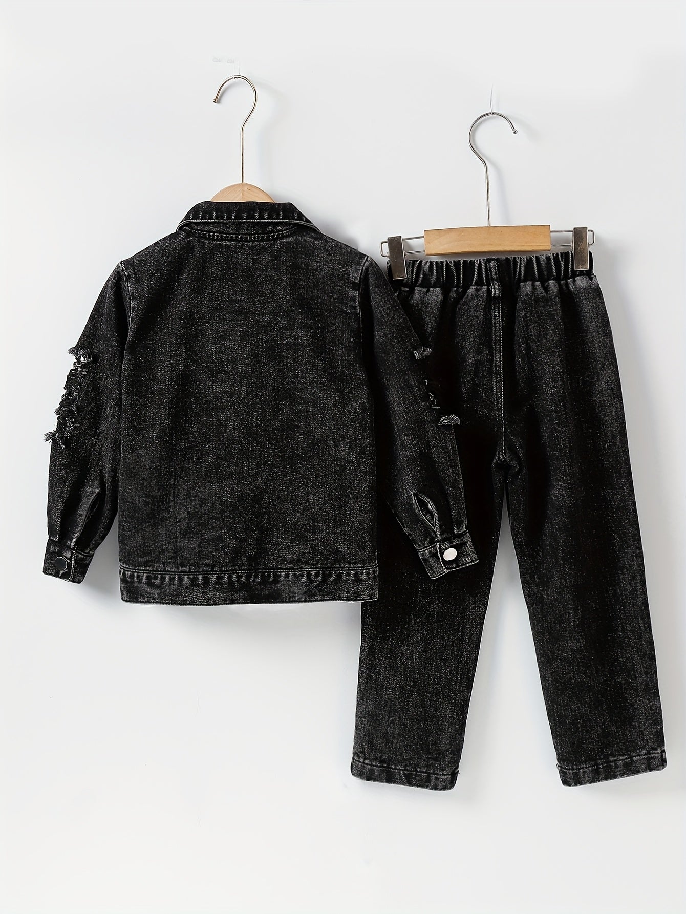 2pcs Boys' Autumn Back-To-School Outfit for Ages 3-8, Black Denim Casual Street Style with Lapel, Ripped Details, Button-Up Long Sleeve Jacket And Pocketed Elastic Waist Long Pants, Comfortable And Fashionable for Daily Wear, Perfect for Spring