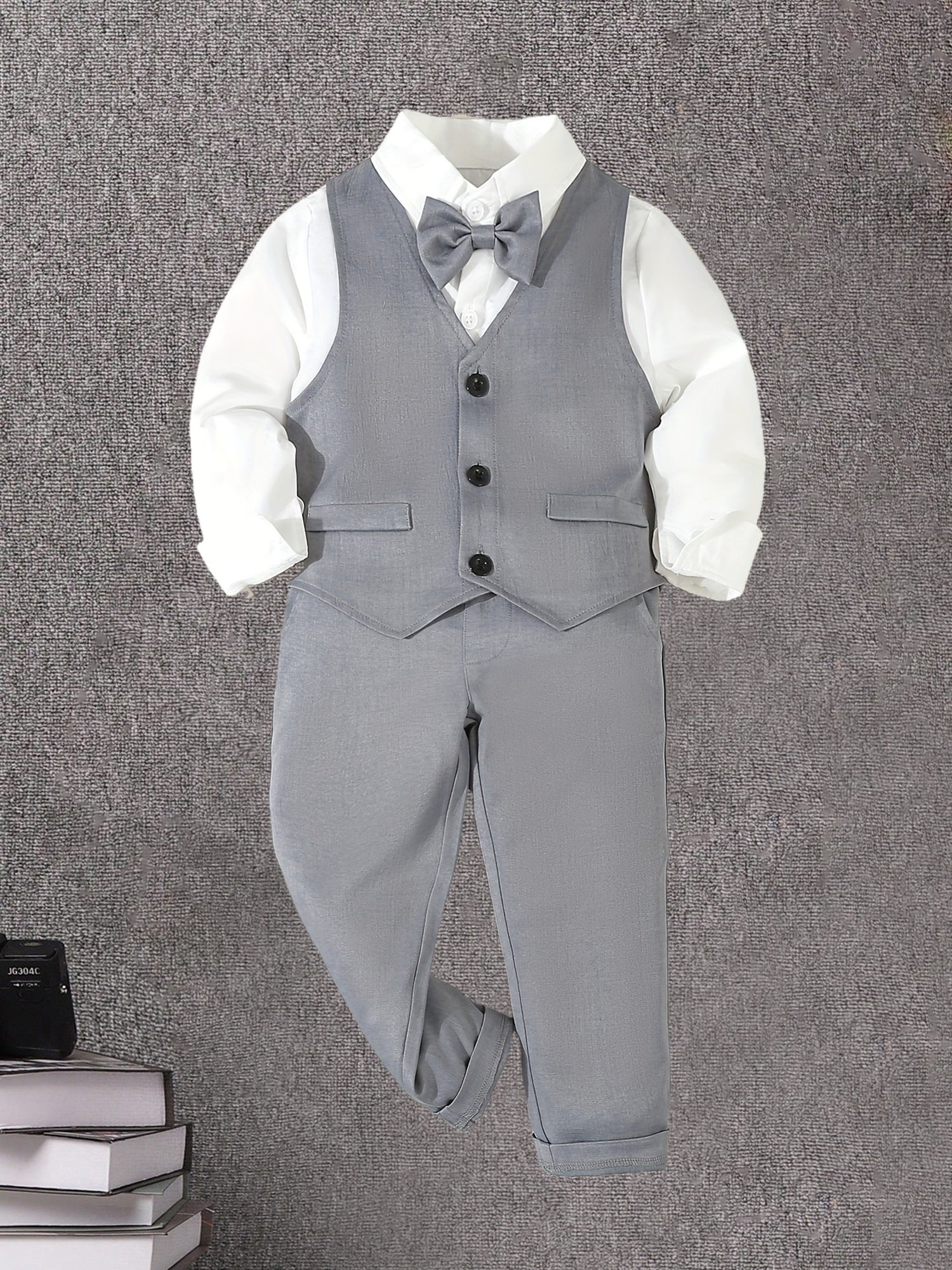 3pcs Boys' Formal Gentleman Suit Set, Long-Sleeve Shirt with Bow Tie + Vest + Elastic Waist Pants, Suitable for Speeches, Performances, Birthday Parties, Lightweight Children's Formal Wear for Spring and Autumn, Wedding & Special Occasion