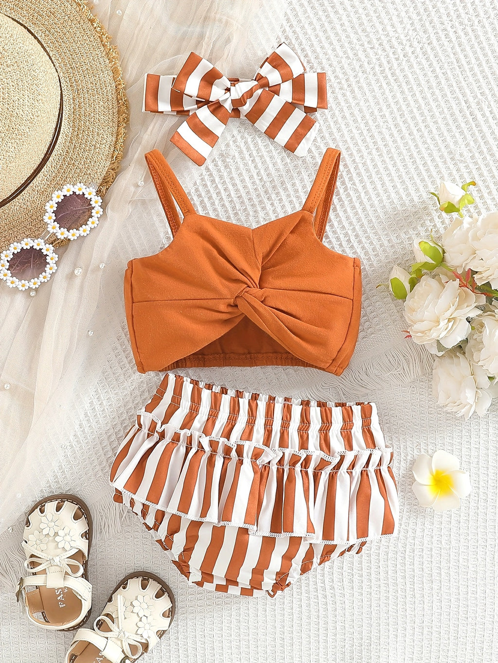Girl's Solid Color Camisole Top and Striped Triangle Shorts Set, Perfect for Outdoor