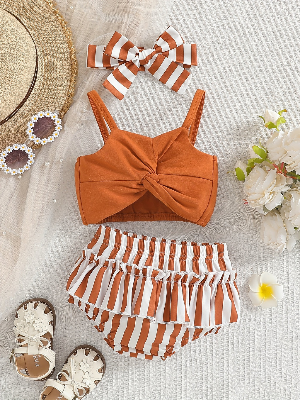 Girl's Solid Color Camisole Top and Striped Triangle Shorts Set, Perfect for Outdoor