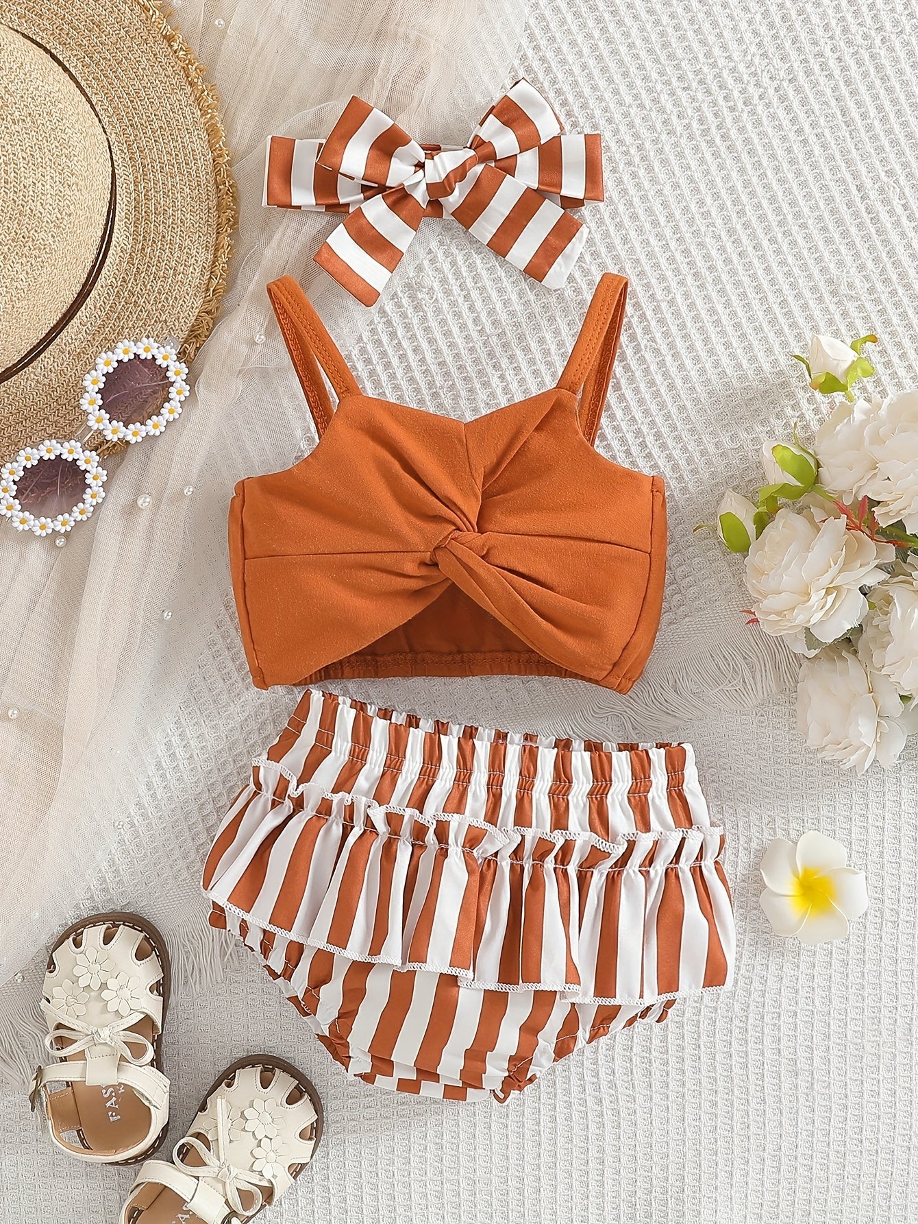 Girl's Solid Color Camisole Top and Striped Triangle Shorts Set, Perfect for Outdoor