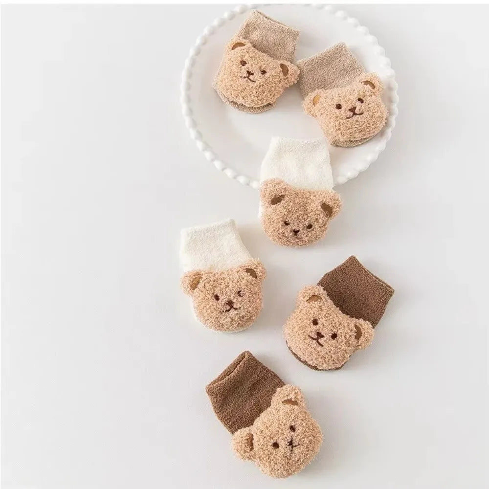 2PCS/Set New Cartoon Baby Hat Socks Cute Animal Woolen Warm Pullover Hats Winter Knitted Beanies Newborn Short Socks Boy Girl