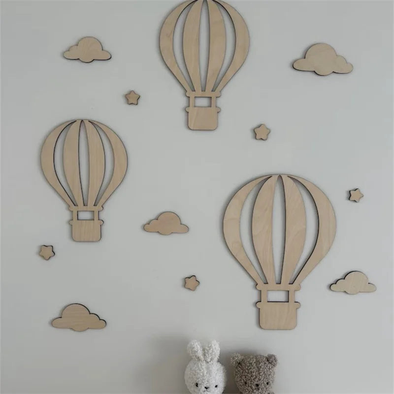 13Pcs/Set Natural Wood Style Wooden Shaped Clouds, Stars, and Hot Air Balloons for Home Decoration, Bedroom Room Decoration, Wooden Wall Art Background, Home Decor, Living Room Wooden Hot Air Balloon Wall Stickers, Perfect fo