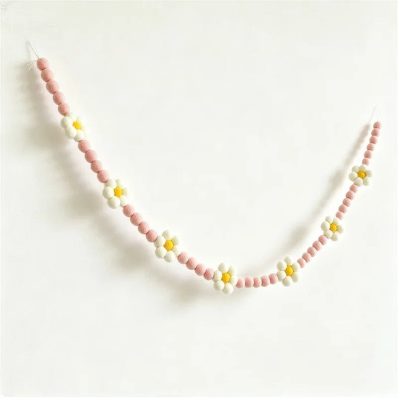 Handmade Wool Ball Daisy Garland - 1.5m Nordic Style Felt Decor