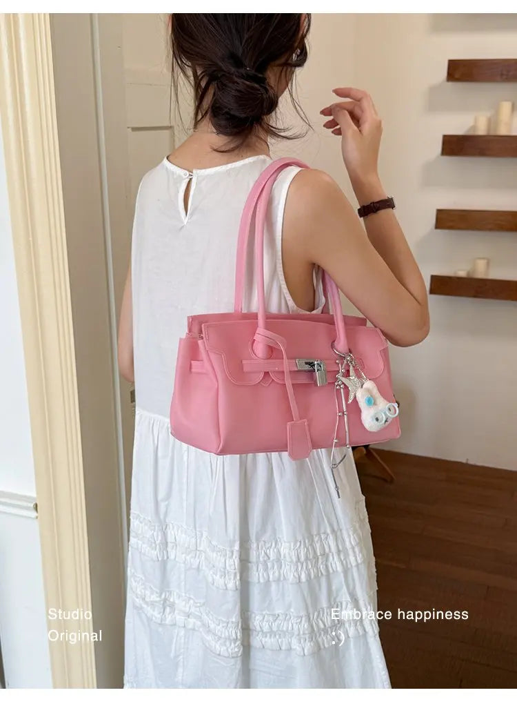 Vintage Luxury Diaper Bag: Elegant Crossbody Handbag For Women With Designer Letter Logo And Large Capacity Messenger Tote