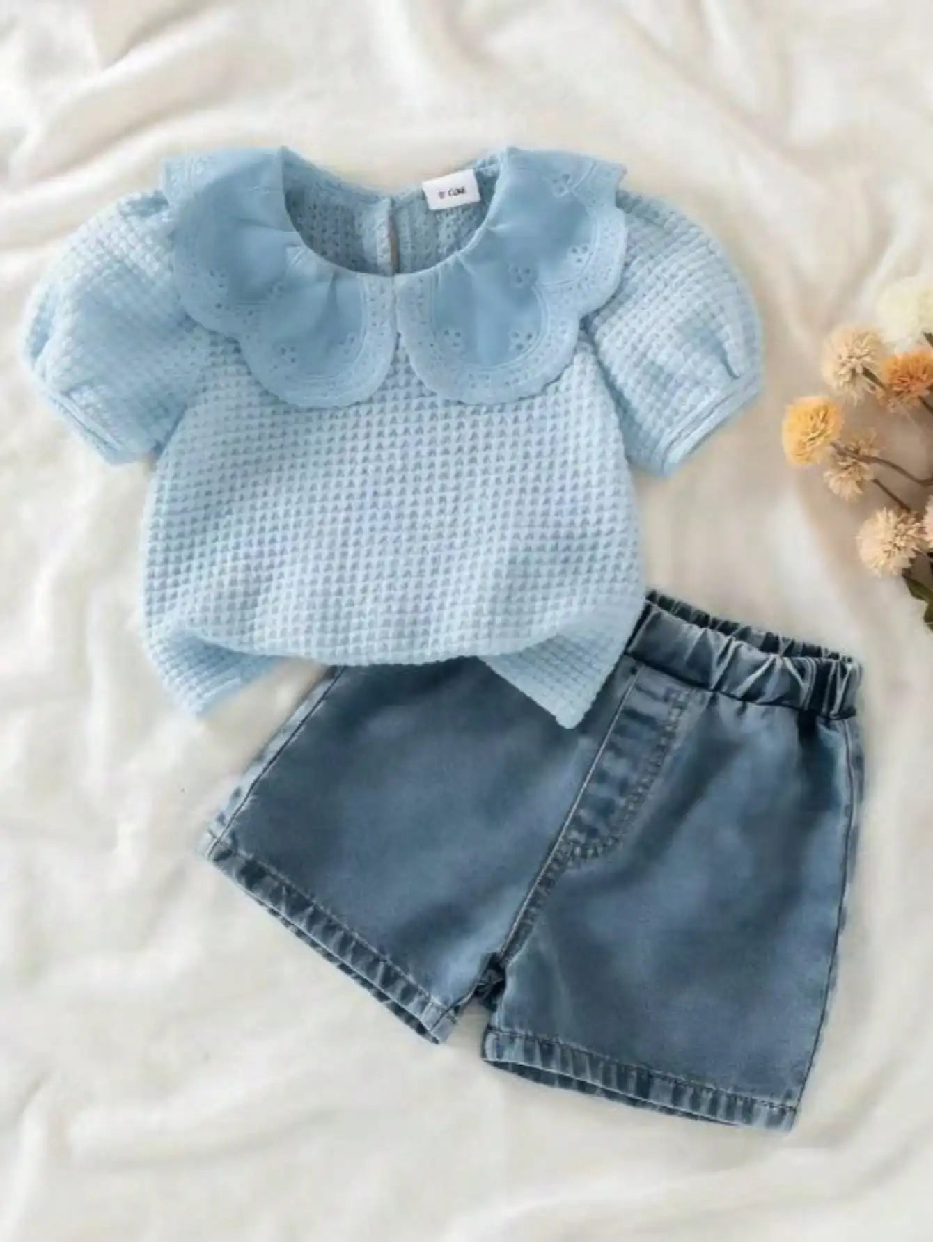 Two piece set of baby girl three-dimensional lace collar bubble sleeve T-shirt and denim shorts casual versatile daily wear vaca