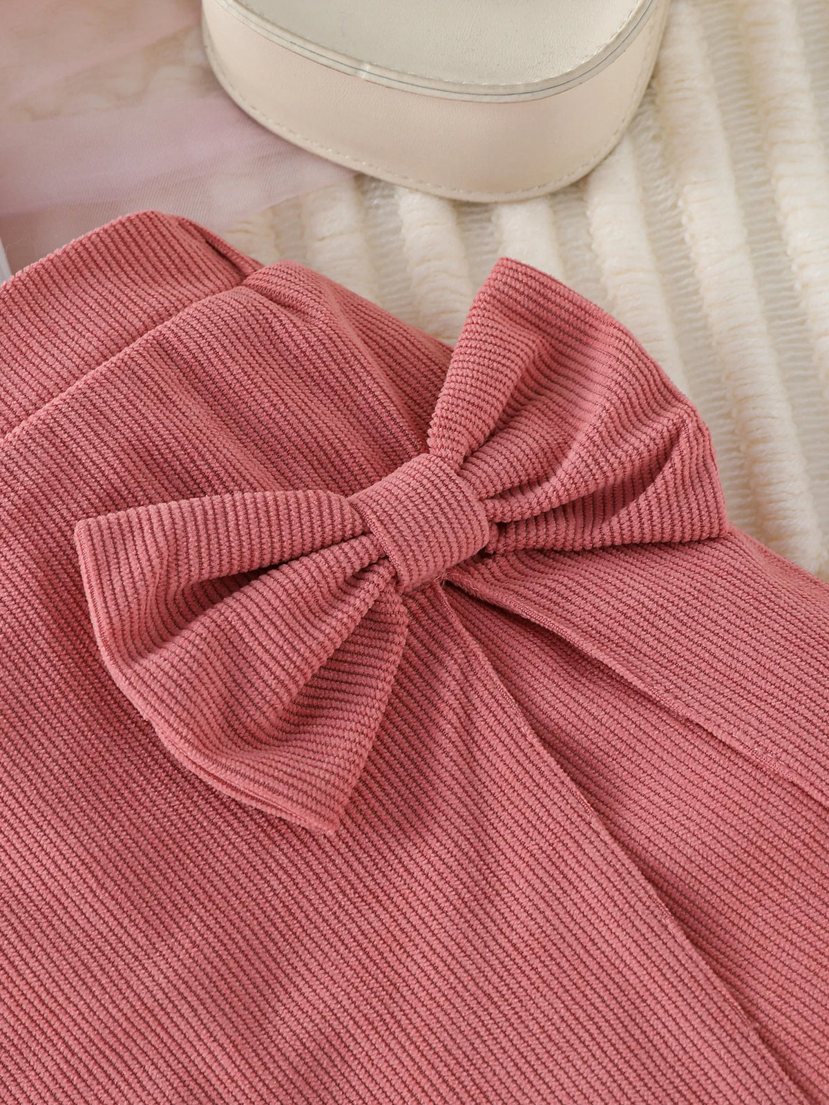 Children Girls Puff Sleeve With Heart Top& Solid With Bow Short Pants For 1-6Y Sets Clothes Kids Fashion Summer Suit