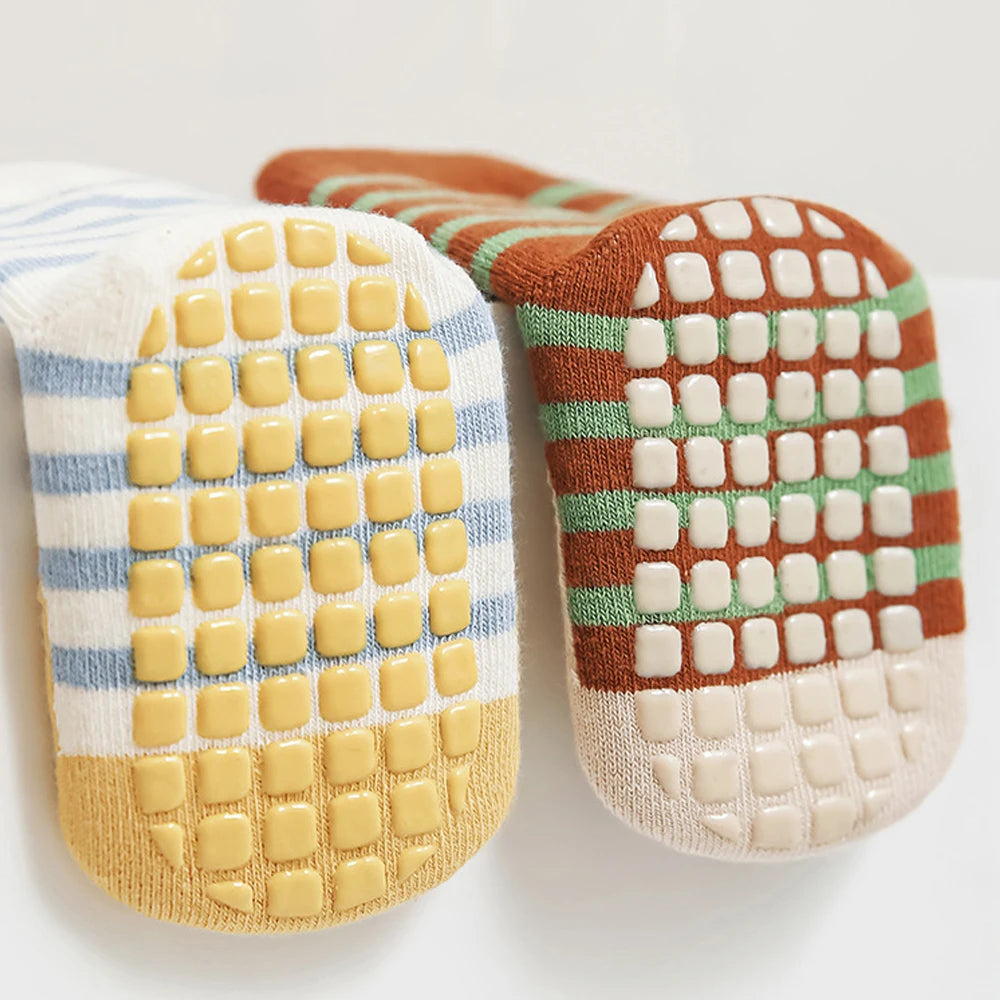 5 pairs  striped anti-slip baby floor socks, children's cartoon animal mid-calf socks, suitable for all seasons to wear