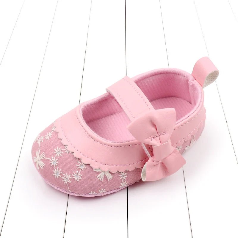 Baby Shoes Soft Cotton PU Non Slip Prewalking Sneakers With Butterful Bow 0 To 18 Months