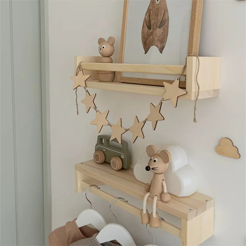 10Pcs/Set Nordic Style Cute Little Cloud Wooden Wall Stickers Decoration, Natural Wood Style Decoration for Home Living Room, Bedroom, Cafe, Guesthouse Wall Wooden Wall Stickers Decoration, Christmas, New Year, Wedding Decora