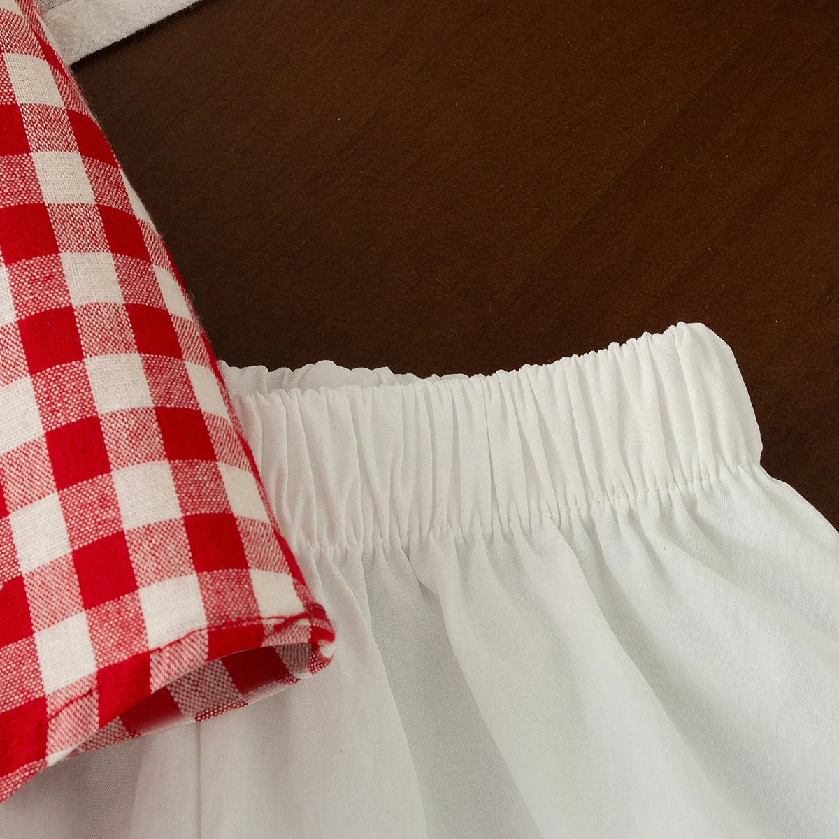 Summer Lovely Baby Girl Outfit Set Comfortable Cartoon Embroidery Red Plaid Doll Collar Top and Solid Color White Toddler Shorts