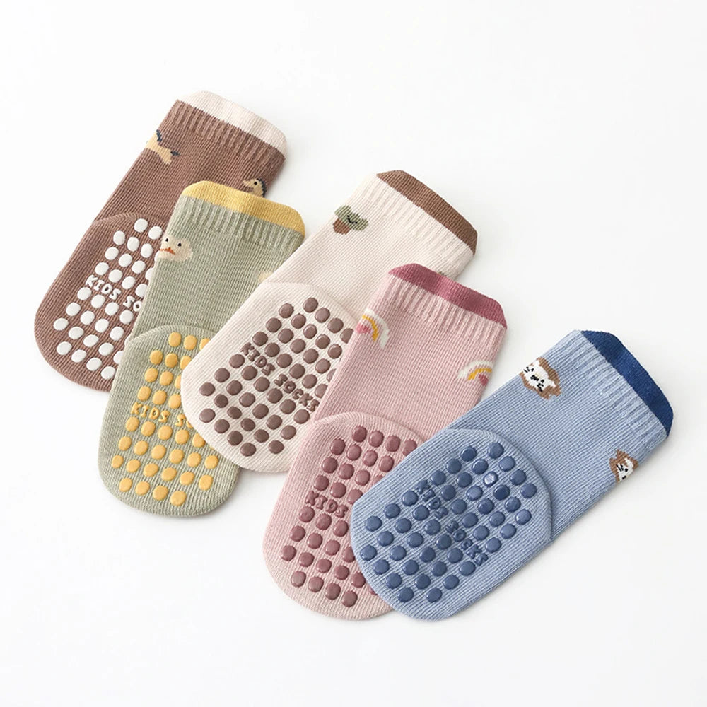 5 pairs anti-slip adhesive baby socks with cartoon animal patterns