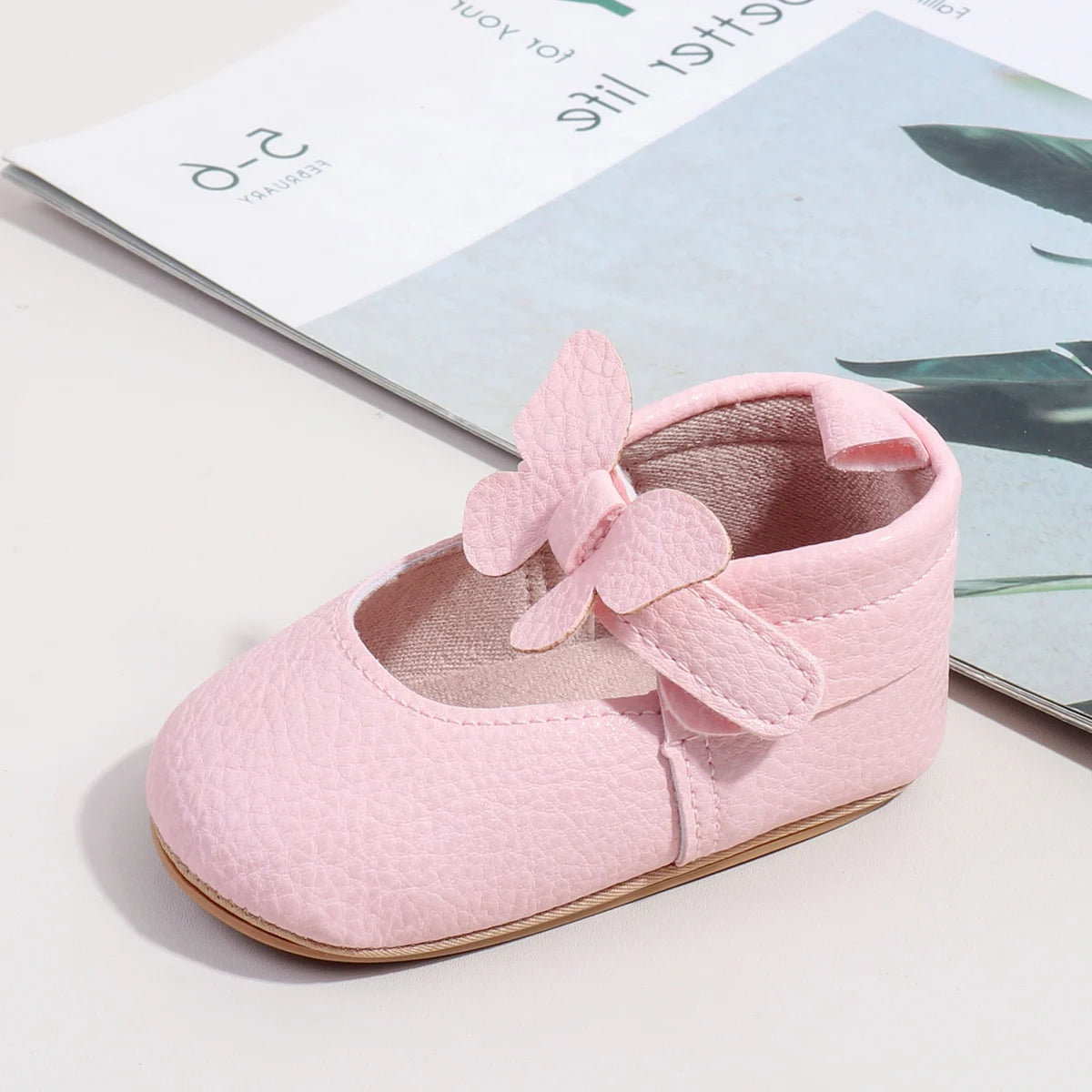 New Spring And Summer Baby Shoes Indoor Learning Shoes Butterfly Velcro Princess Shoes Anti-slip Baby Shoes