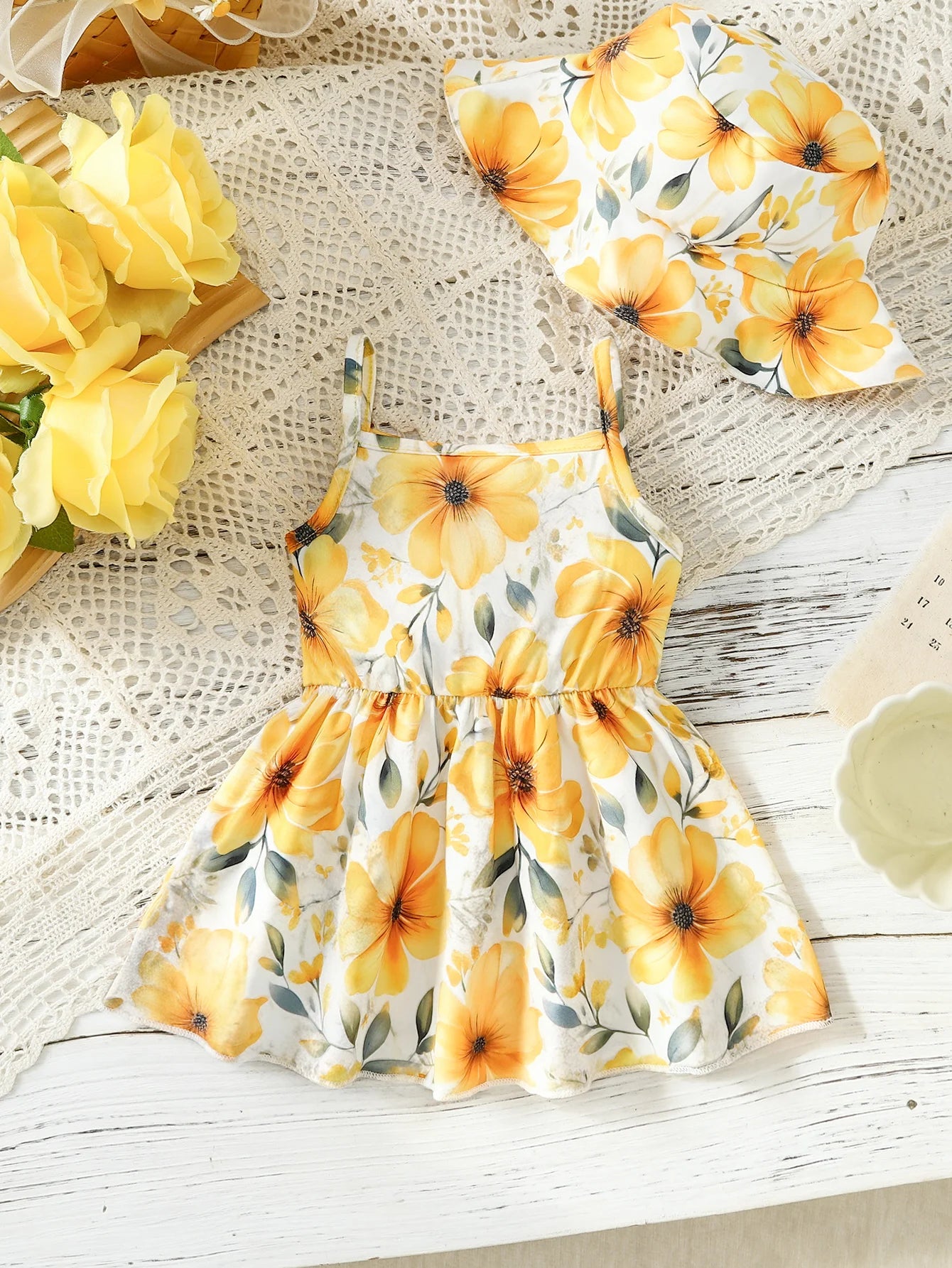 2pcs Summer Baby Girls Yellow Floral Dress Set, Cute Spaghetti Strap Sundress + Bucket Hat, Sweet Style, Daily/Beach Wear, 0-18M