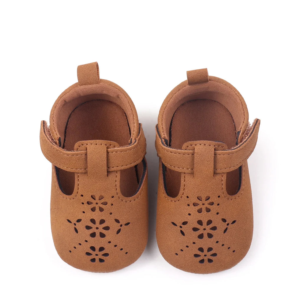 Baby Shoes For Boys And Girls, New Style, 0-1 Year Old, Hollow Out Rubber Sole, Anti-slip And Breathable Learning