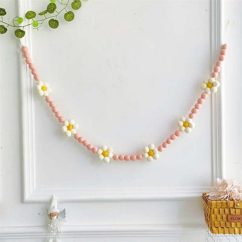 Handmade Wool Ball Daisy Garland - 1.5m Nordic Style Felt Decor