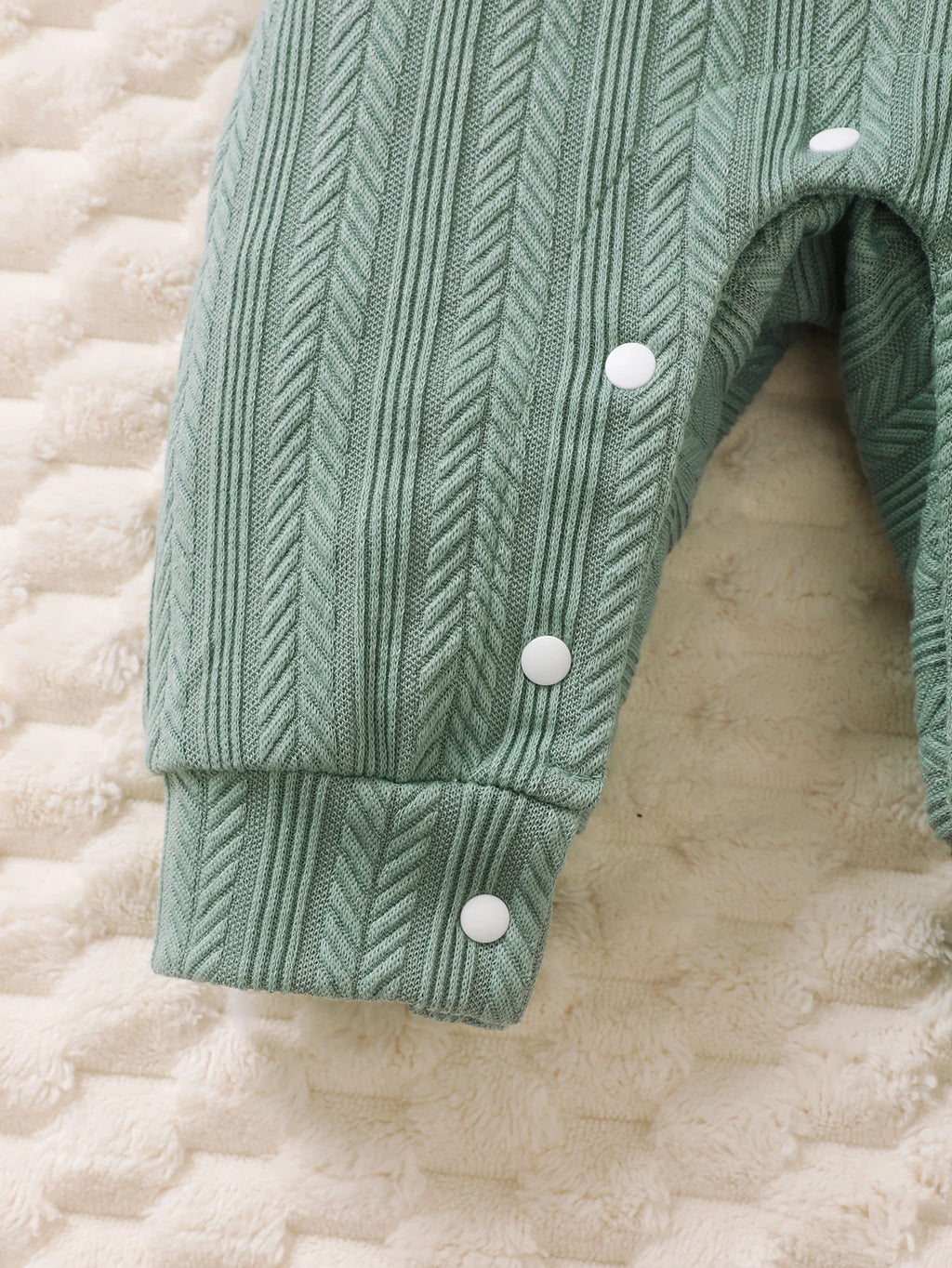 Baby Clothing Baby boy Bodysuit lapel Bow Spring and Autumn Long sleeved Bodysuit  suitable for Male babies aged 0-18 Months