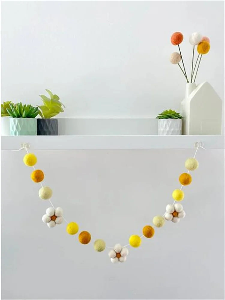 Nordic Style Pure Wool Ball Ins Handmade Felt Daisy Wreath Green/Pink Bohemian Home Room Nursery Decoration Daisy Garland Decoration