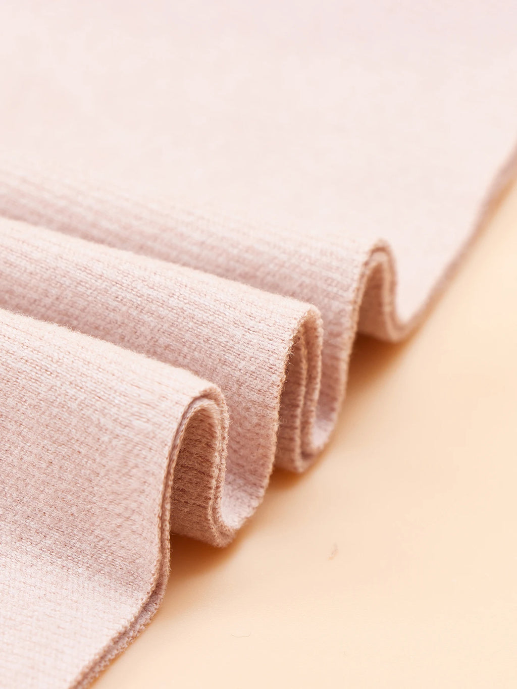 Pregnant Women Bring Their Own Bra Vest Which Is Comfortable And Soft To Wrap Around The Abdomen With Wavy Border Underwear Vest