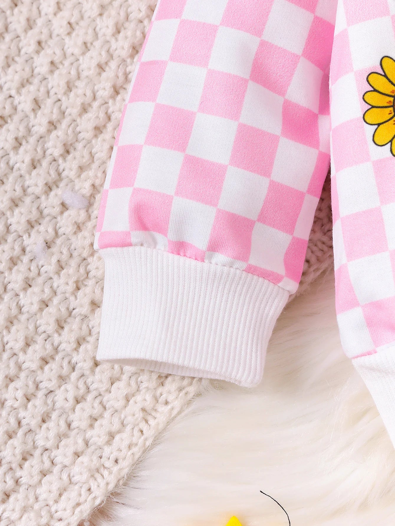 Baby Girl Casual Set Cute Capybara Printed Pink Checkered Long Sleeve Pants 2 Pieces/set Suitable for Cute Baby Girls 0-3 Years