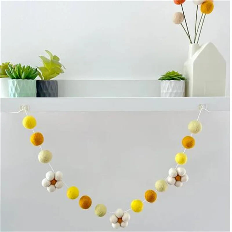 Nordic Style Pure Wool Ball Ins Handmade Felt Daisy Wreath Green/Pink Bohemian Home Room Nursery Decoration Daisy Garland Decoration