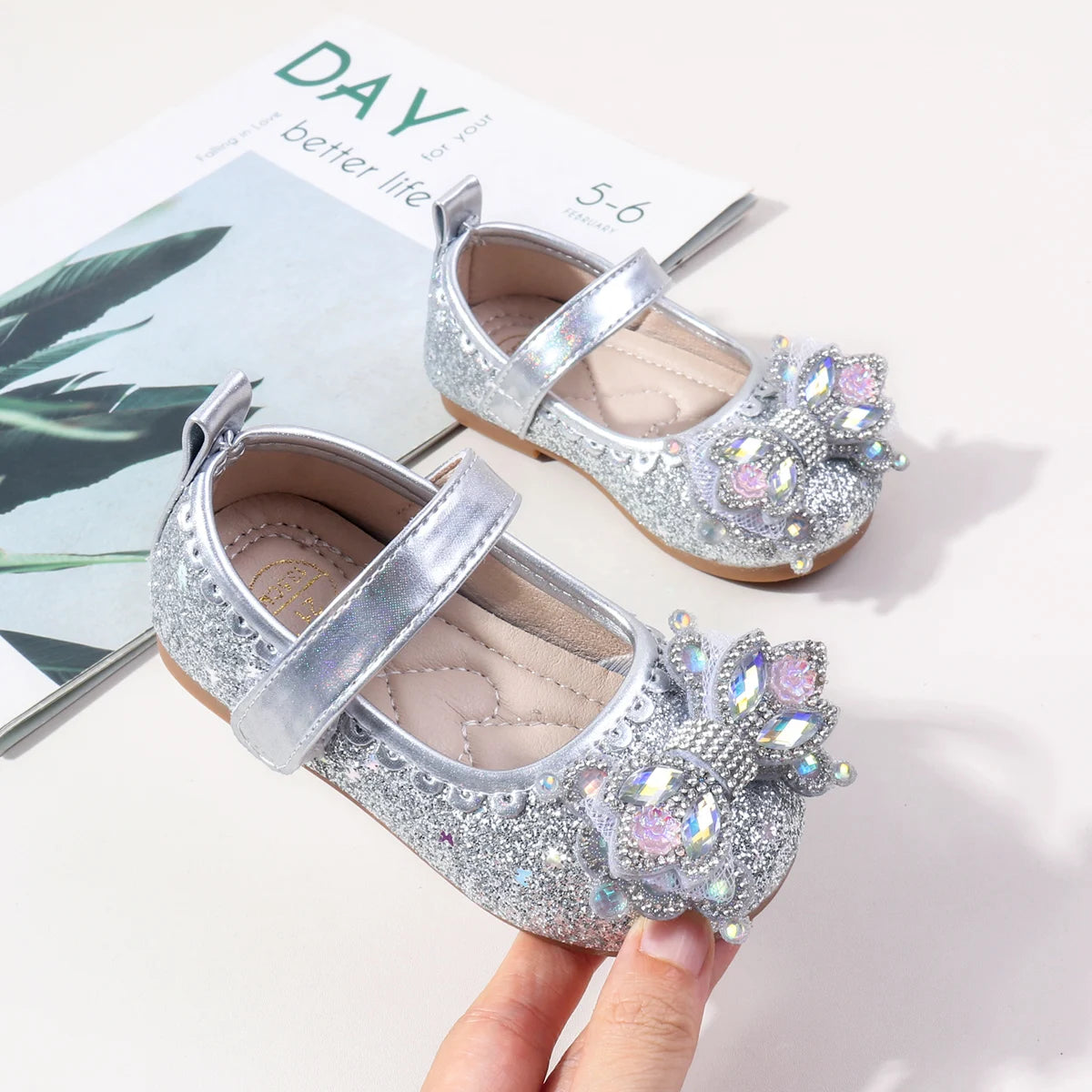 2025 Spring Bling-bling New Baby Girls' Crystal Princess Shoes For 0-3Y High Quality Soft TPR Sole Flat Girl's Leather Shoes