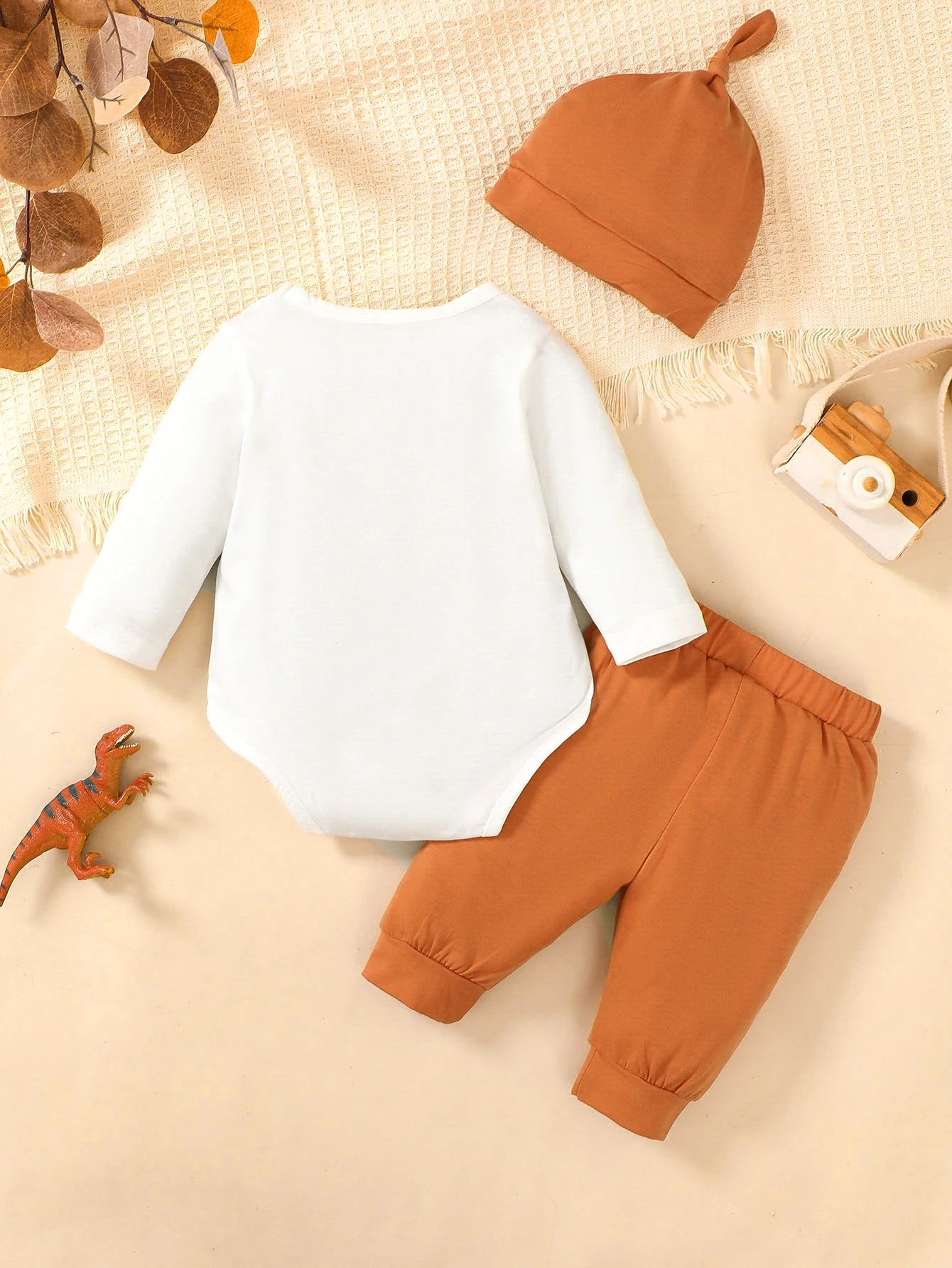 3Pcs Baby Boy Cartoon Dinosaur Print Jumpsuit+Pants+Hat Three Piece Set suitable 0-6 Months Newborn Spring and Autumn Set