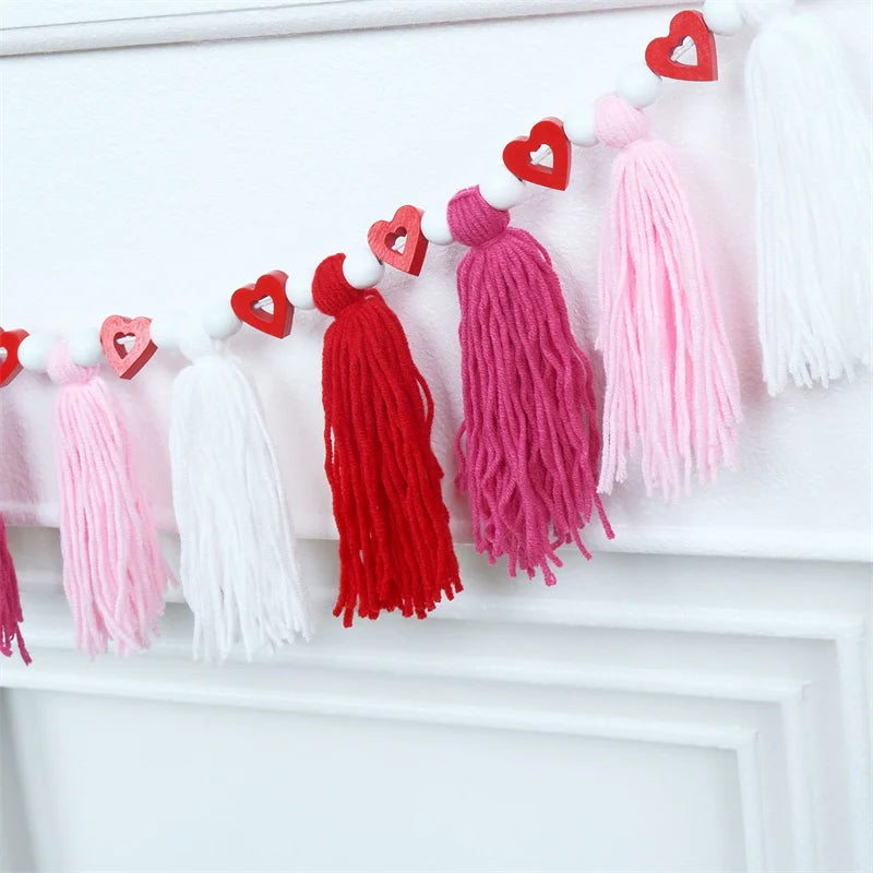 Bohemian Valentine's Day Heart Wooden Bead Tassel Banner Valentine's Day Decoration Tassel Fireplace Decoration Home Decor Hanging Ornament