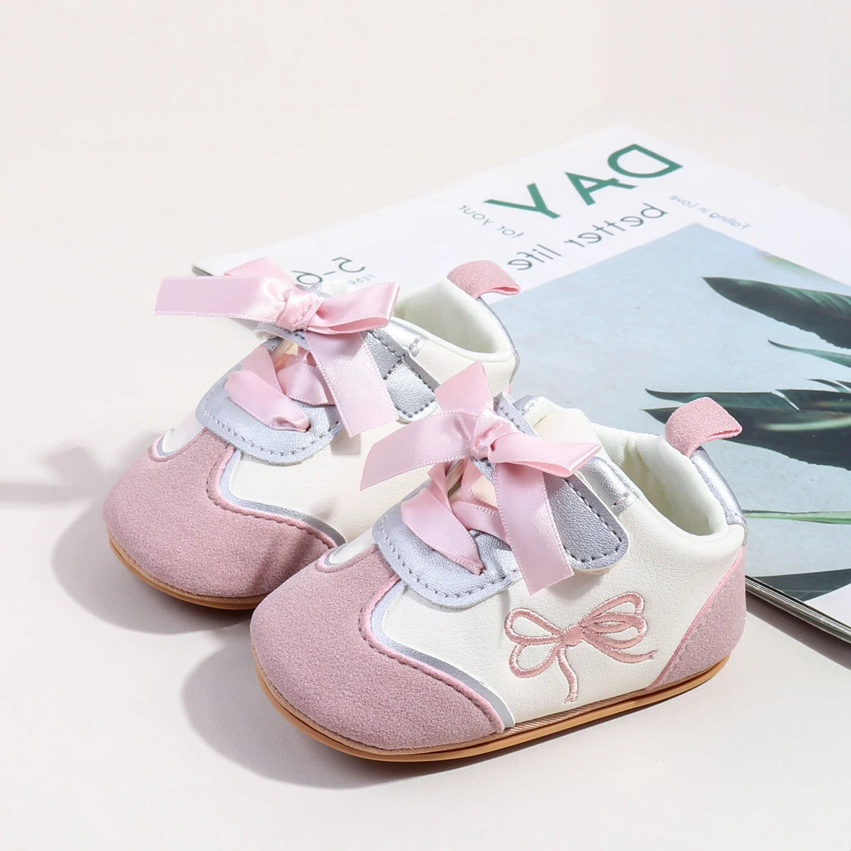 Baby shoes Spring and Summer 2025 Boys&Girls' toddler shoes for children aged 0-1 years Soft sole Pre-walking shoes for infants