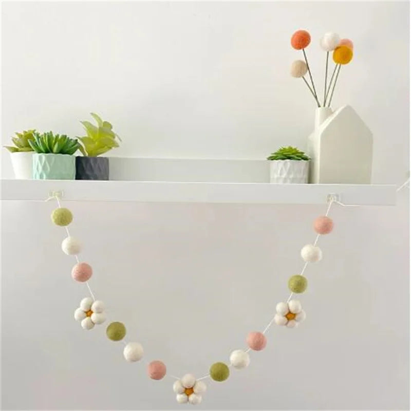 Nordic Style Pure Wool Ball Ins Handmade Felt Daisy Wreath Green/Pink Bohemian Home Room Nursery Decoration Daisy Garland Decoration
