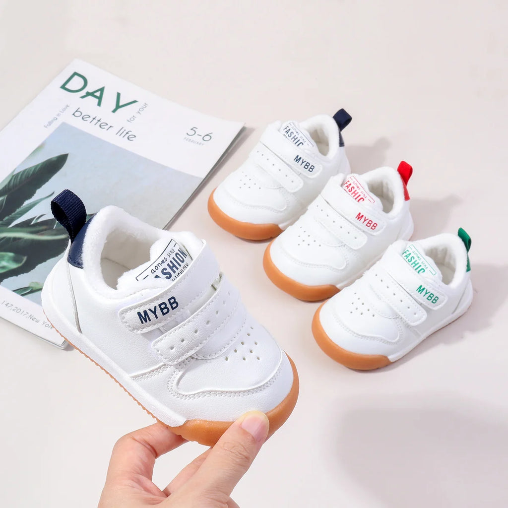Winter Trendy New Baby Walking Shoes For Boys And Girls Small Children Anti-Slip Soft Sole White Sneakers