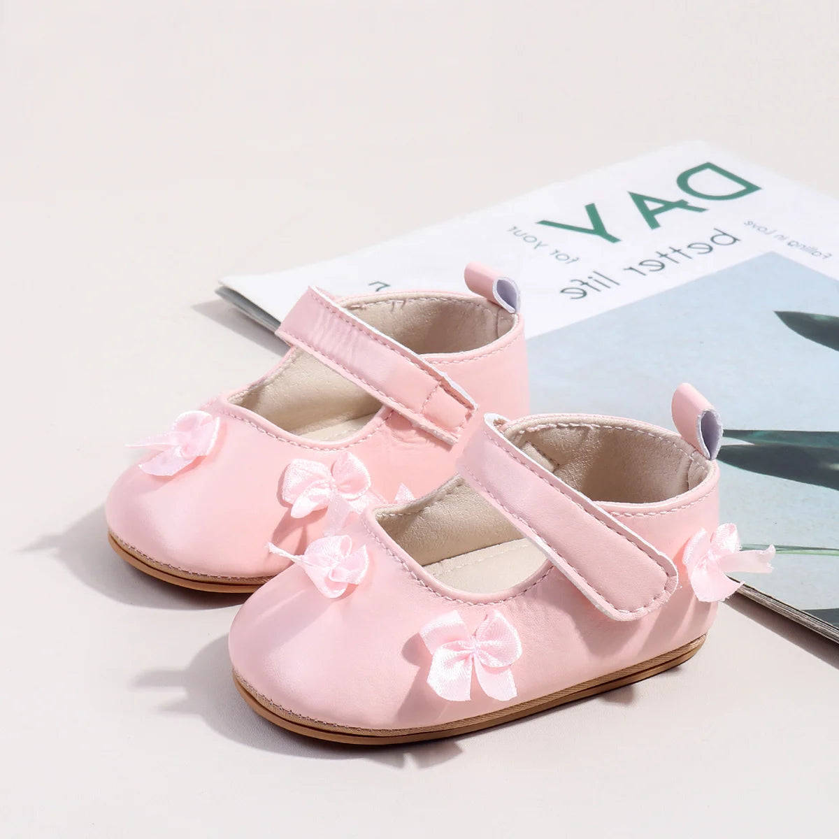 New Spring And Autumn Baby Girls First Walking Indoor Outdoor Toddler Shoes For 0-18M Baby Princess Shoes Soft TPR Sole