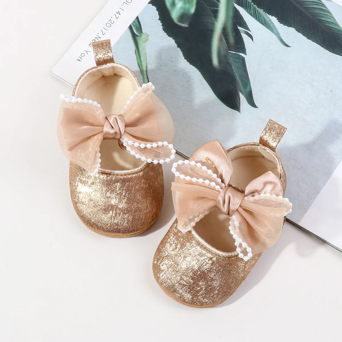 Spring And Autumn 0-18 Months Newborns Wearing Outward Walking Shoes With Durable Soft Sole And Non Slip Princess Shoes