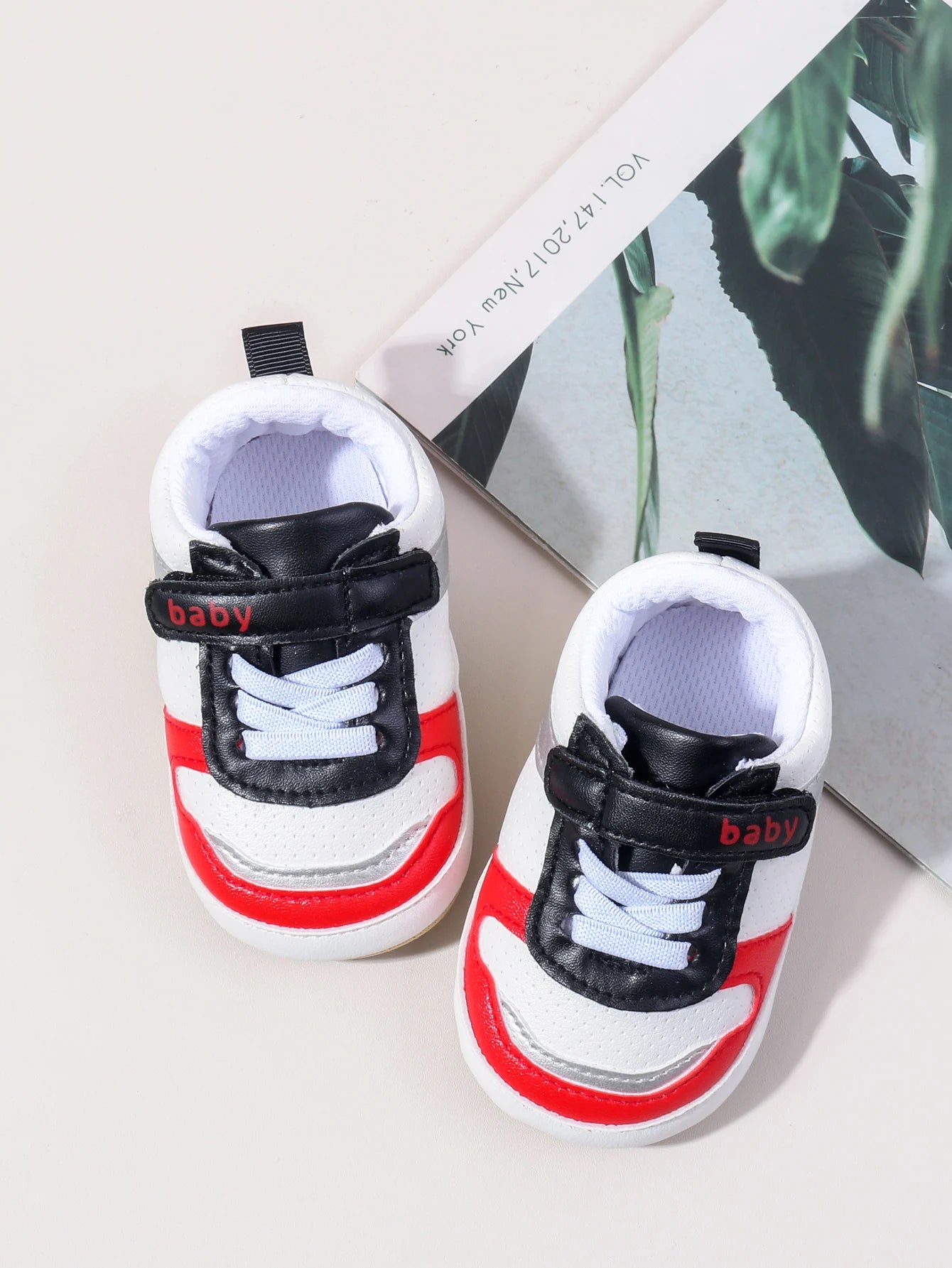 Hot Selling Newborn Baby Boys And Girls First Walking Causal Shoes Outdoor Anti Slip TPR Soles For Baby Unisex Toddler Shoes