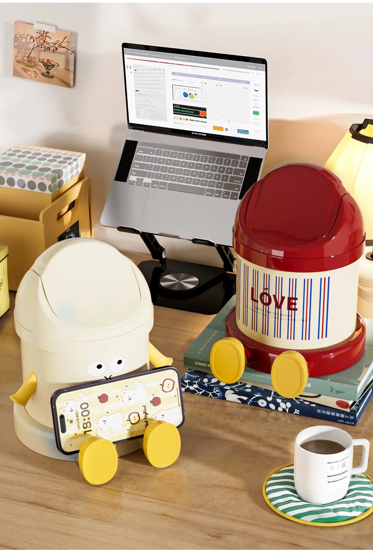Desktop Trash Can Mini Cute Garbage Basket with Lid Household Garbage Bins Storage Bin Storage Box for Office Bedroom Dormitory