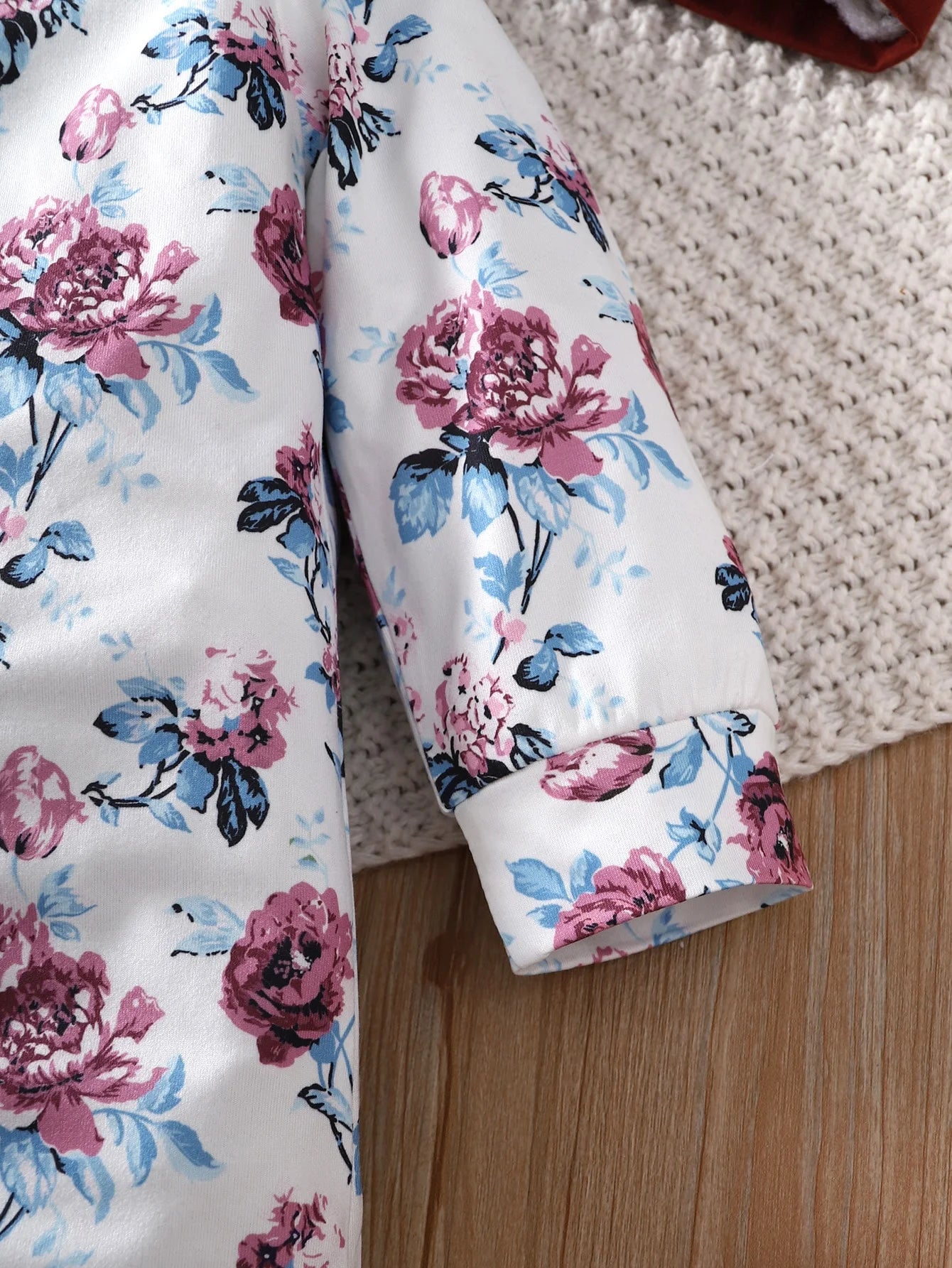 Baby girl Bodysuit open button floral full print long sleeved Bodysuit+Hat 0-24 months newborn Baby girl spring autumn Bodysuit