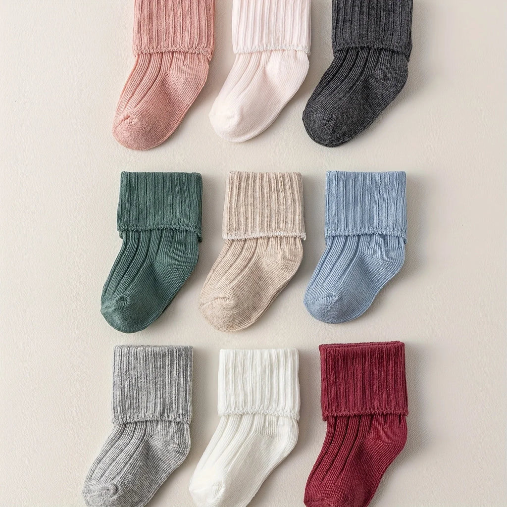 Striped cotton socks for boys and girls, knee-high socks for babies, and school uniform socks for 0-7 years old.