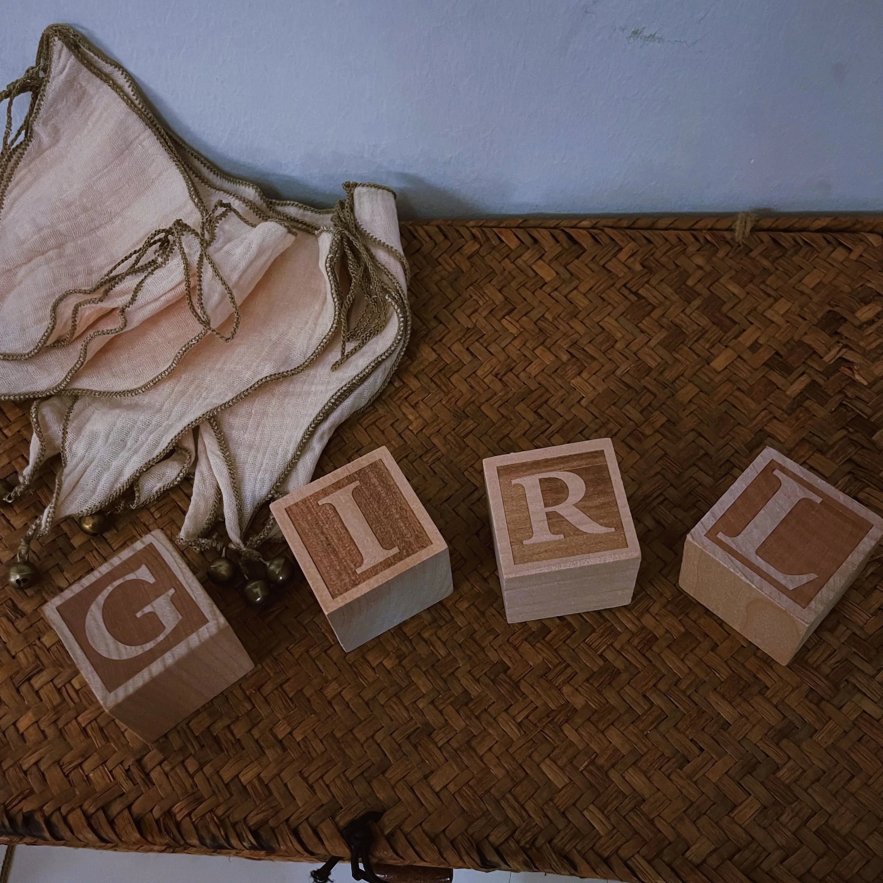 Nordic Style Wooden Ornaments with 26 English Letters, Can Be Freely Matched with Names, Home Crafts Ornaments, Photography Props, Home Room Shelf Decorations