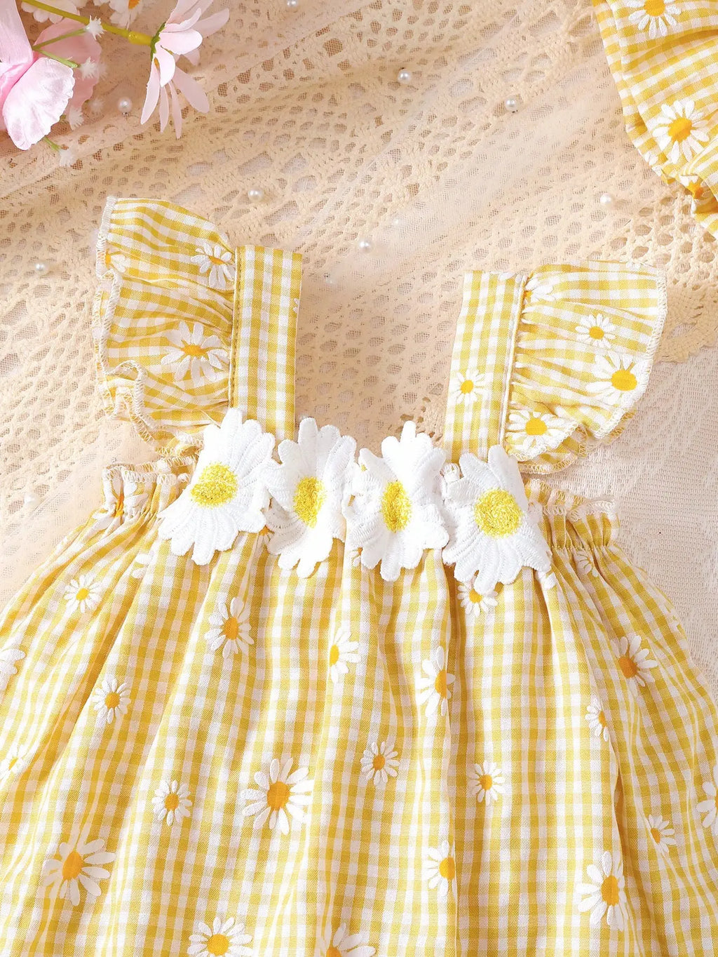 Summer Thin Casual Comfortable Cute Baby Girl Outfit Baby Girl Dress with Plaid Daisy Pattern Ruffle Strap Romper Dress + Hat Set
