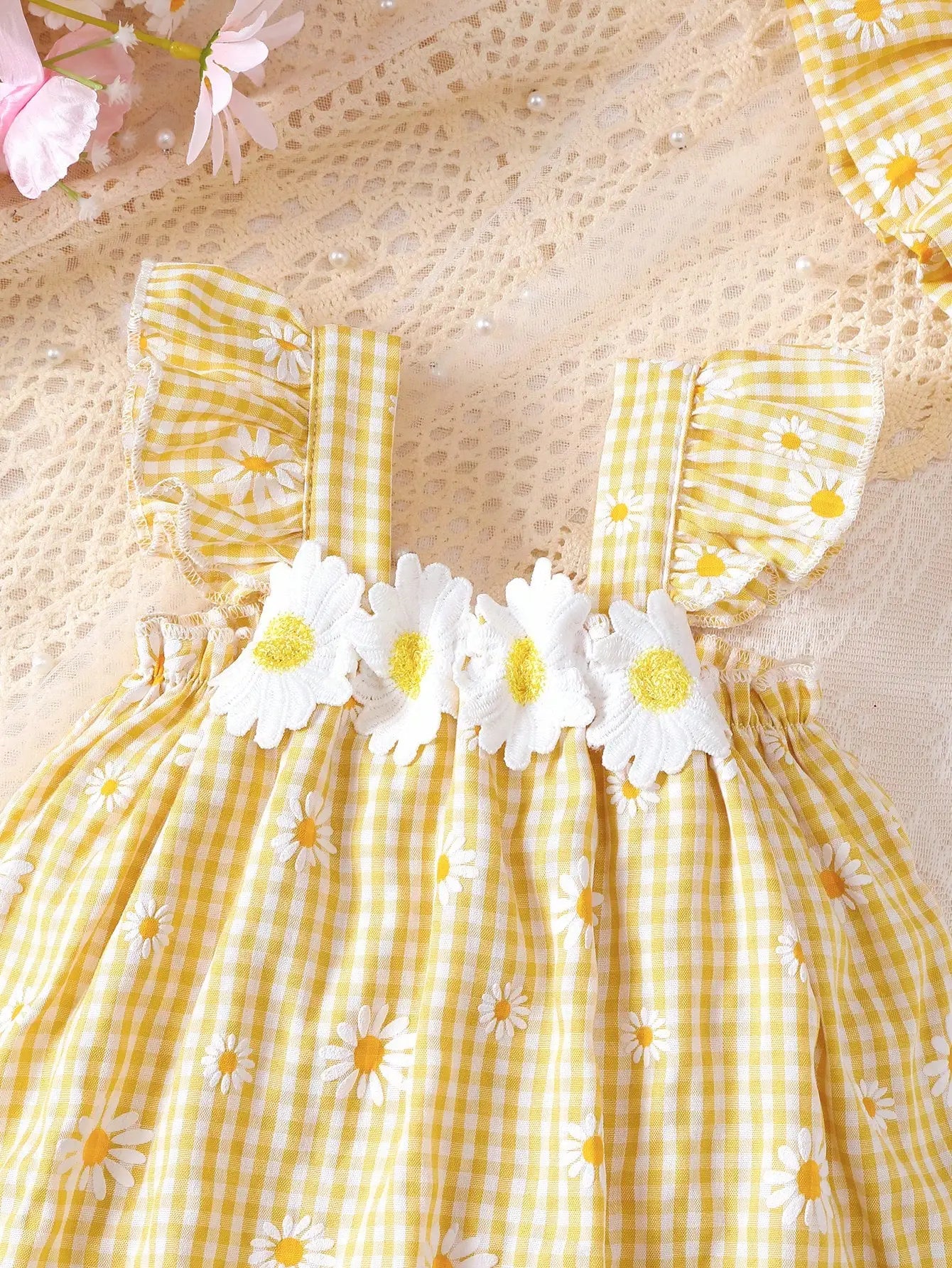 Summer Thin Casual Comfortable Cute Baby Girl Outfit Baby Girl Dress with Plaid Daisy Pattern Ruffle Strap Romper Dress + Hat Set