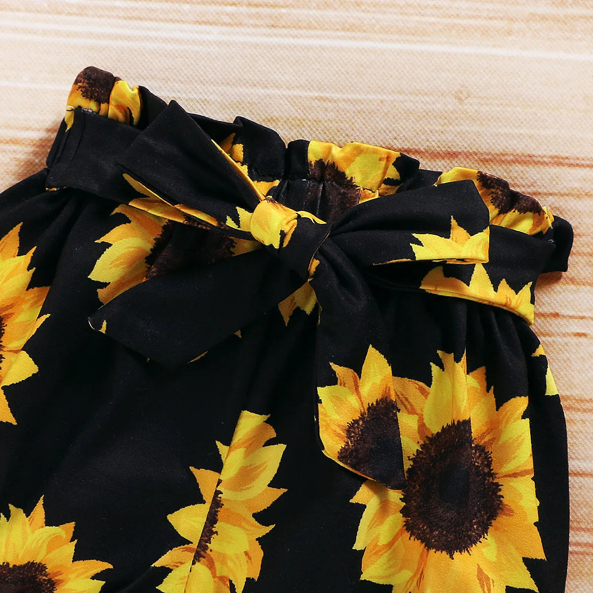 Baby girl's clothes New Year's Eve fashion summer top Luoyi ruffle hand closure collar head shoe photo print flower baby dress