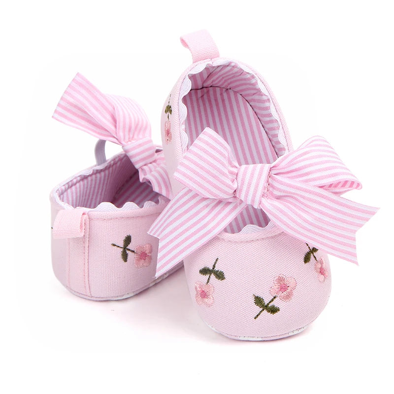 Cute Baby Girl Flower Bow Princess Shoes Spring & Autumn Fashion Design Soft Soled Solid Comfortable Infant Shoes First Walkers